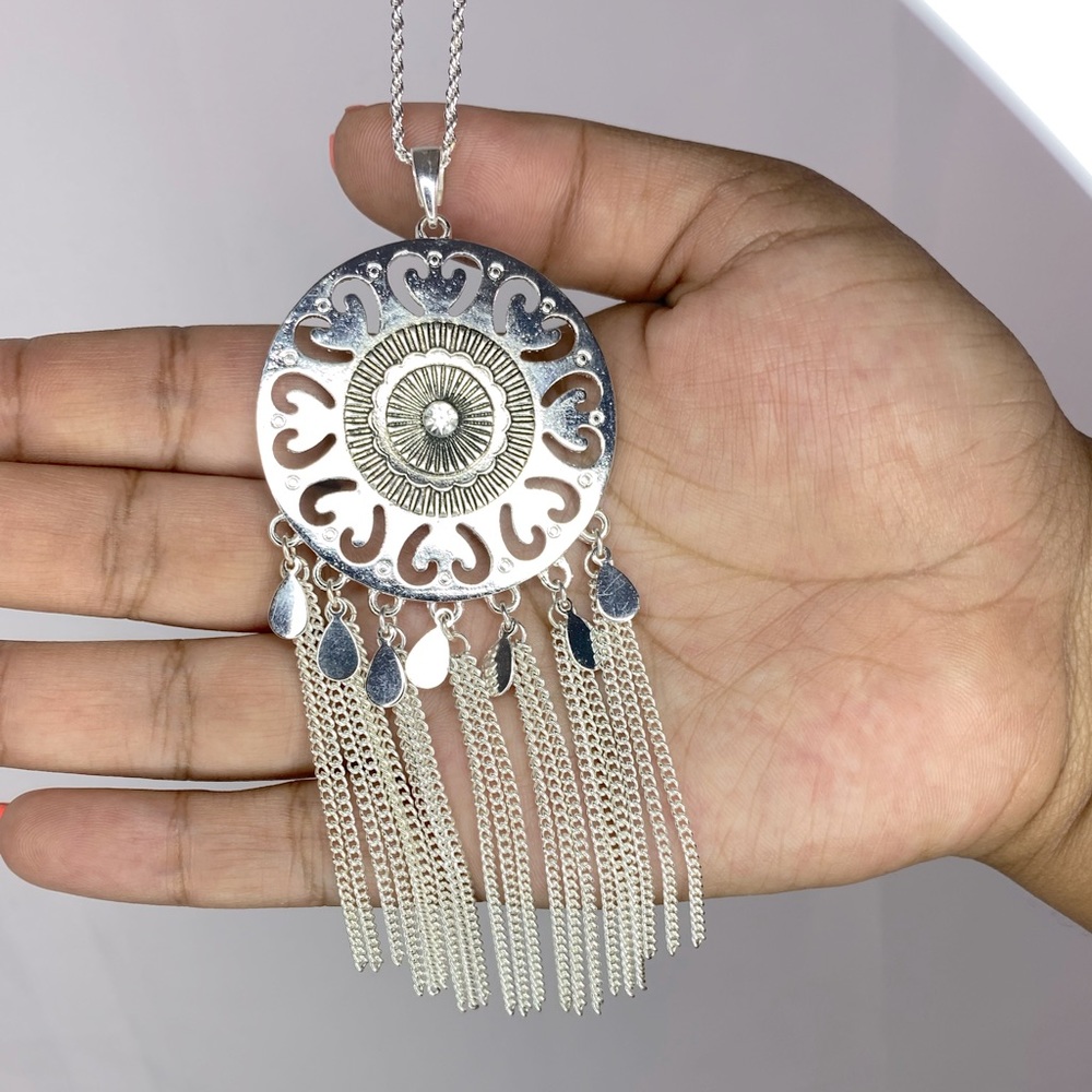 ✨Silver dream catcher pendant necklace✨